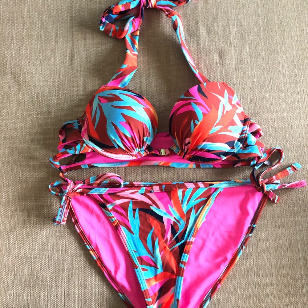 Aerie Brooke 2 Piece Swimsuit S & 32A